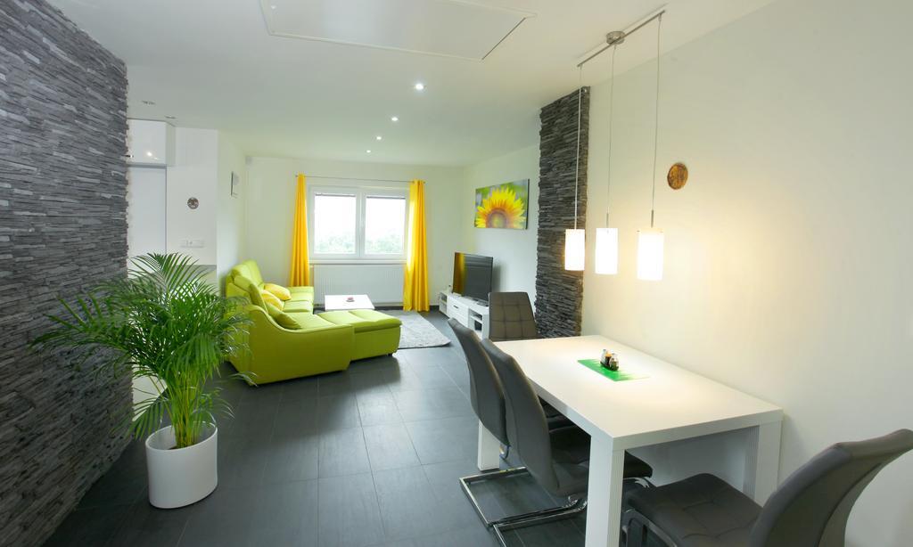 Apartman Pod Skalou V Ceskem Raji Besedice Екстер'єр фото