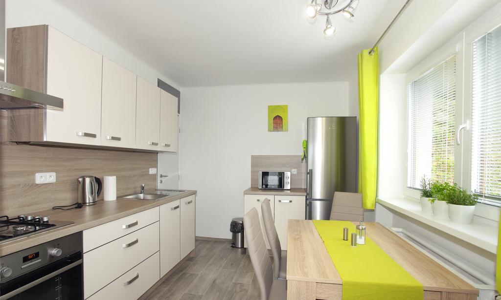 Apartman Pod Skalou V Ceskem Raji Besedice Екстер'єр фото