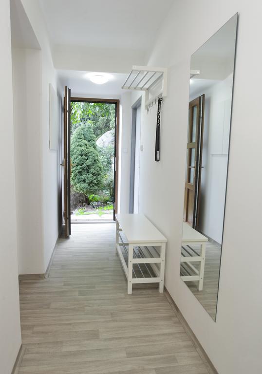 Apartman Pod Skalou V Ceskem Raji Besedice Екстер'єр фото