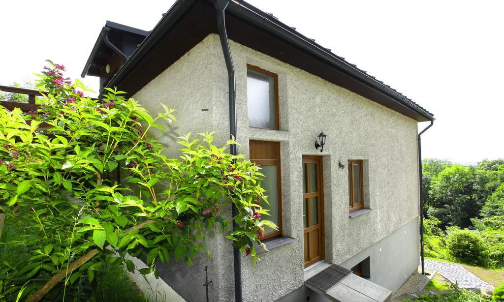 Apartman Pod Skalou V Ceskem Raji Besedice Екстер'єр фото