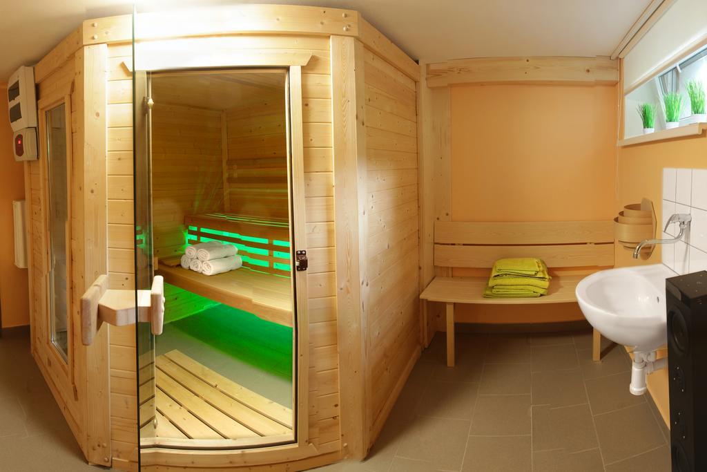 Apartman Pod Skalou V Ceskem Raji Besedice Екстер'єр фото